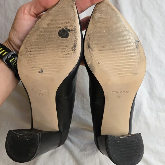 Nine West Aileen Block Heel sz 7.5 Black Snakeskin - Picture 5 of 10